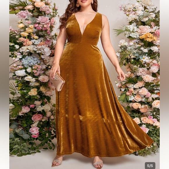 Elegant Burnt Orange/  Brown Velvet Dress - Picture 3 of 6